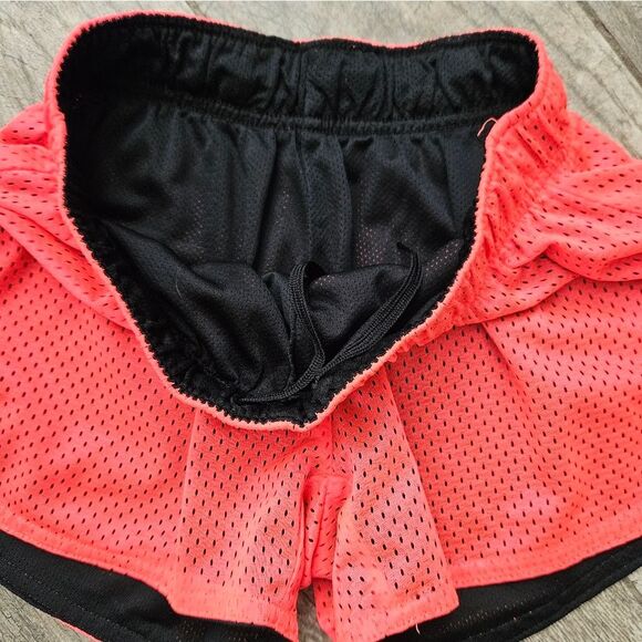 Pony Reversible Black and Pink Athletic Shorts - Picture 8 of 10